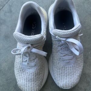 Nike Women's White Knit Running Shoes